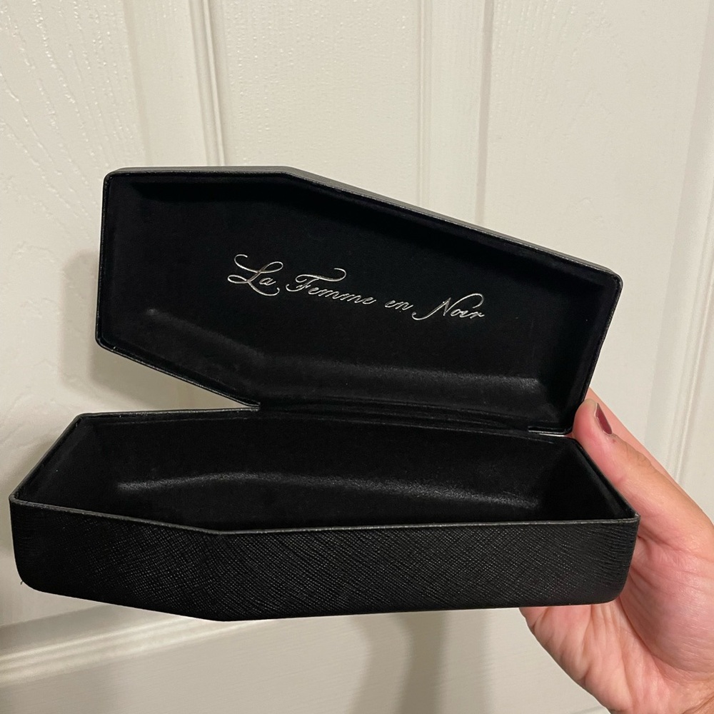 La Femme en Noir coffin sunglasses case